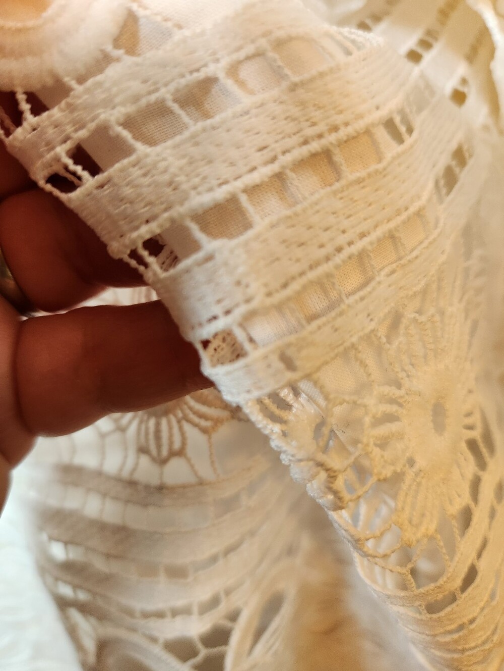 NEW Avara Casey Top White Crochet Lace 3/4 Bell Sleeve Size XL - Picture 9 of 9